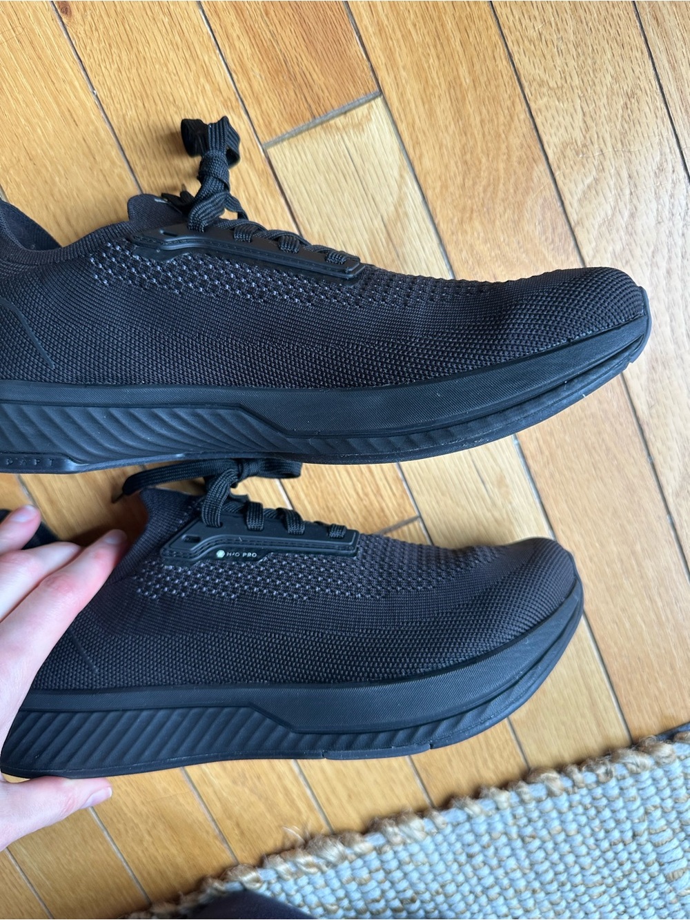 Flux Adapt Runner H2O Pro Black HP / M7.5 / W9 **Flawed** - Picture 3 of 5
